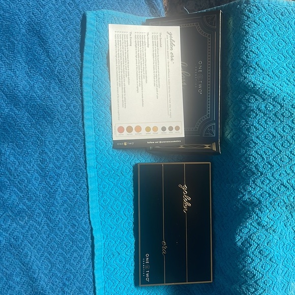 One two Cosmetics - Picture 3 of 4